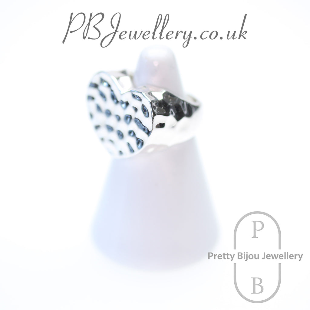Hammered heart sterling silver ring – view 2